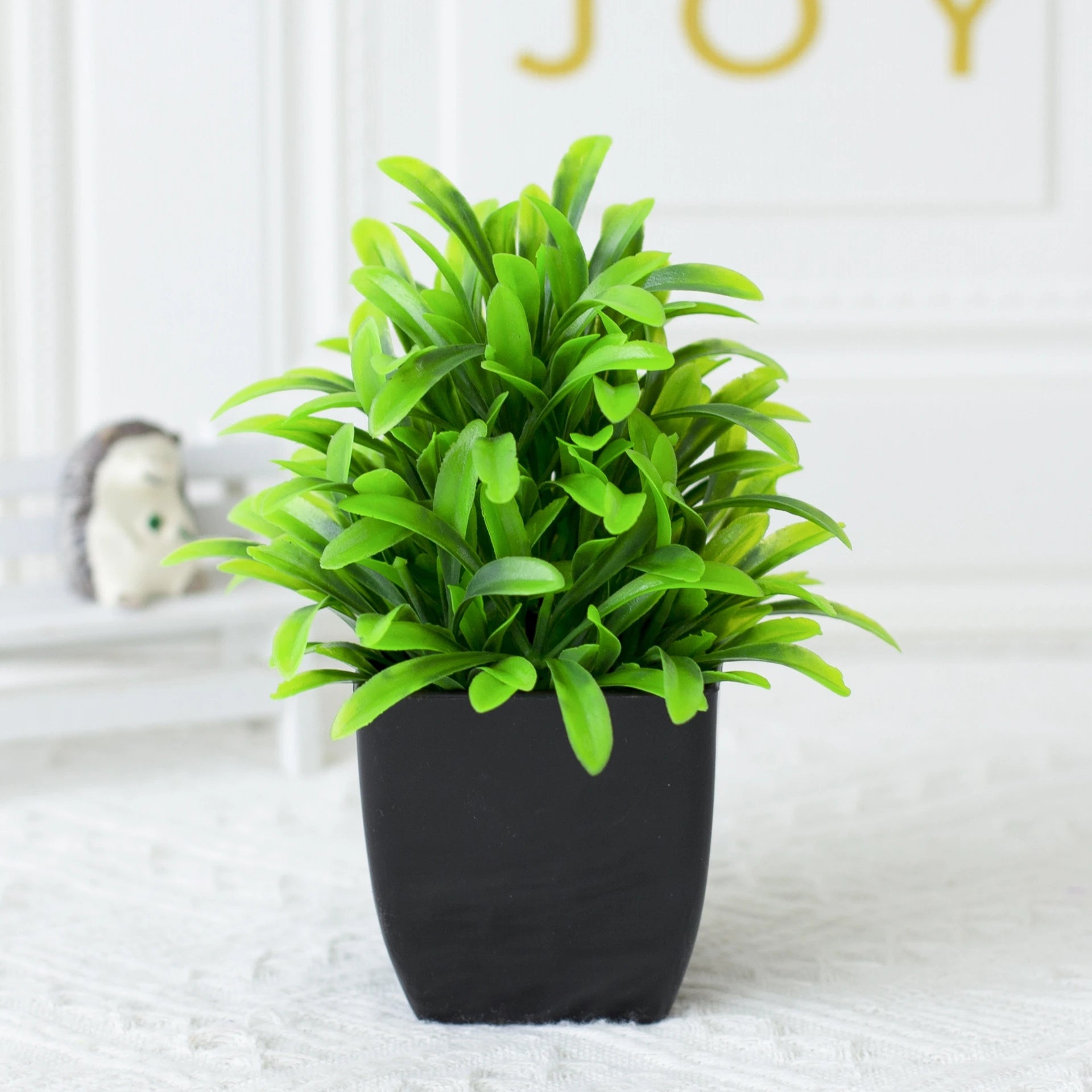 Mini Artificial Eucalyptus Potted Plant in Black Pot for Indoor Home Decor